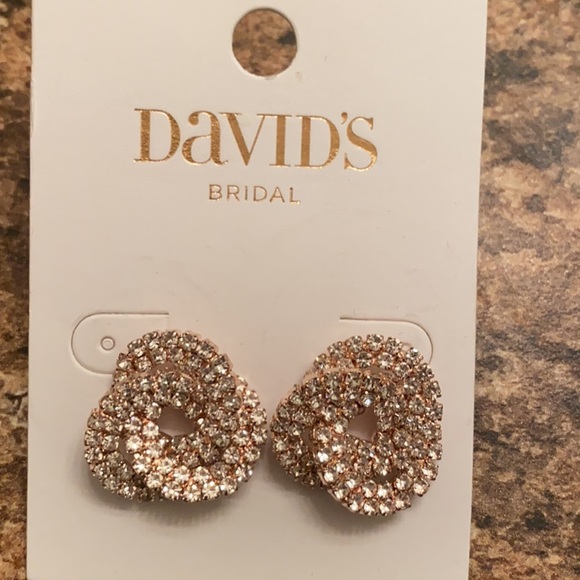 David’s bridal never worn earrings - Picture 1 of 1